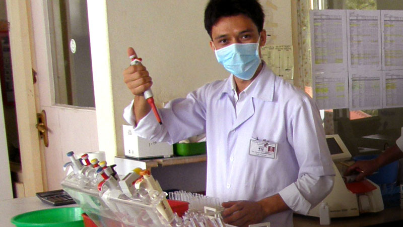 Ecole de laborantin(e)s à Tansen